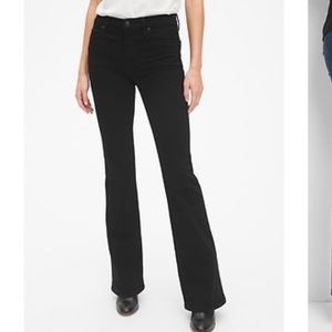 NWOT Gap Perfect Boot Jean, Black